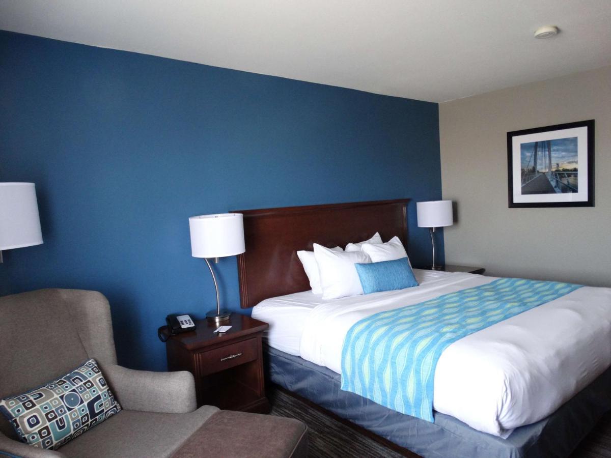 Отель Best Western Wichita Northeast Экстерьер фото