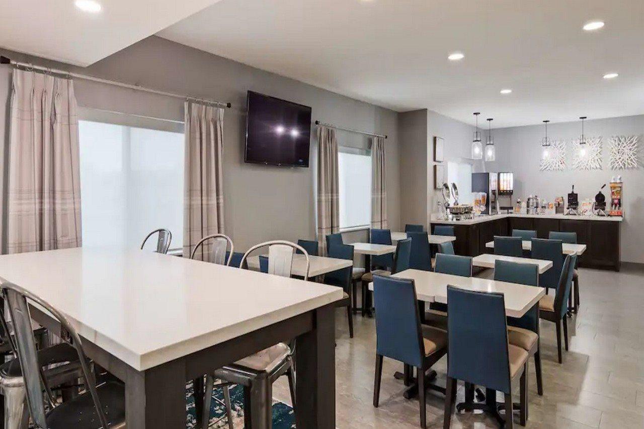 Best Western Wichita Northeast Экстерьер фото