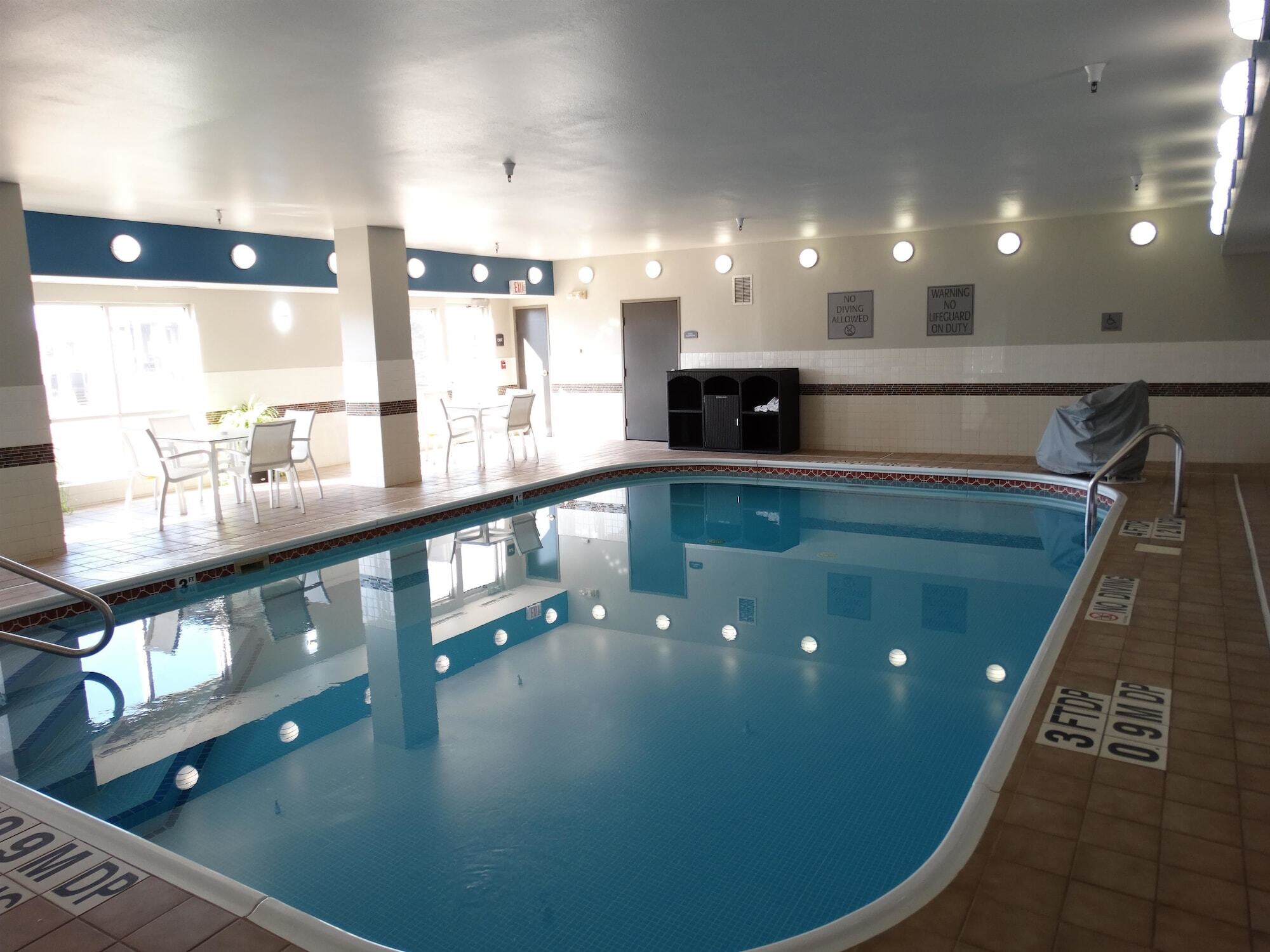 Best Western Wichita Northeast Экстерьер фото
